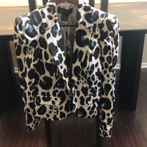 Brand New Kardashian Kollection Blazer, Small.
